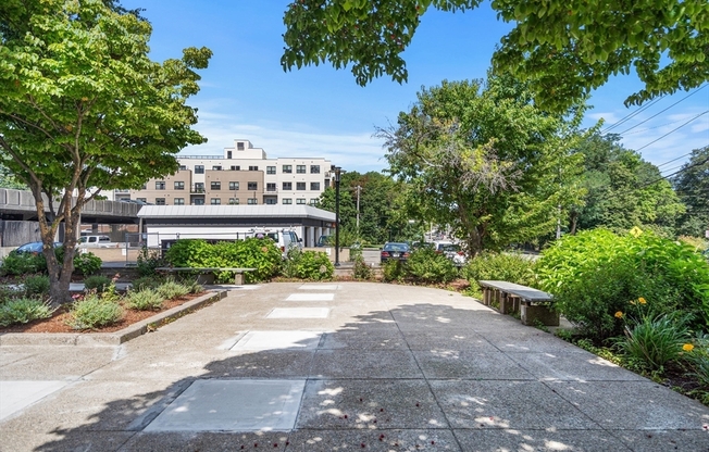 1 bed, 1 bath, 670 sqft, $2,100, Unit 6G