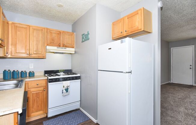 1 bed, 1 bath, 577 sqft, $869, Unit 0523