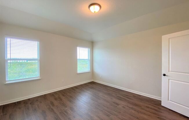 3 beds, 2.5 baths, $1,445, Unit 7514 Astro Field Unit 102