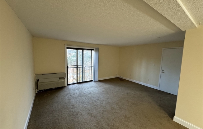 1 bed, 1 bath, 778 sqft, $1,700, Unit 6