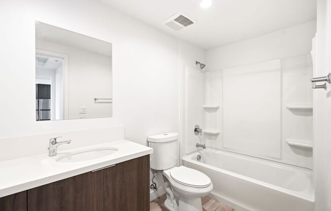 2 beds, 2 baths, 1,037 sqft, $2,950, Unit 401