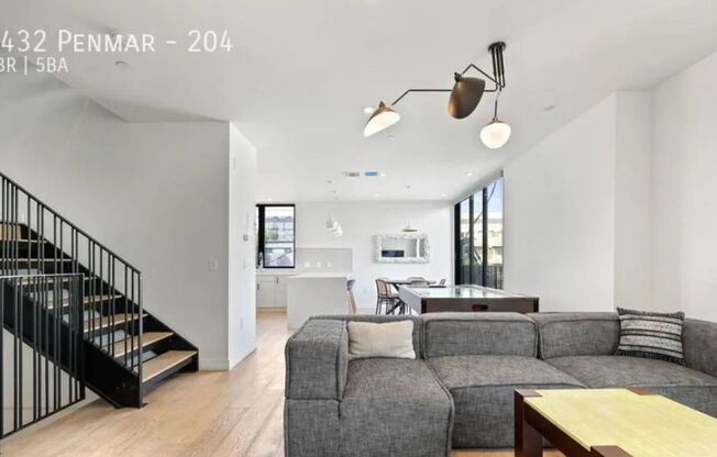 2432 PENMAR