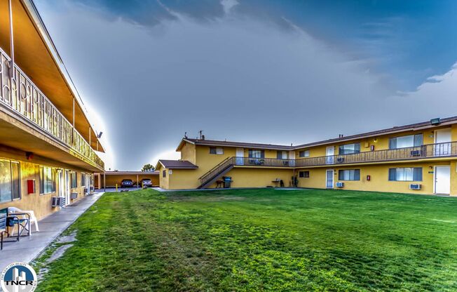 Pueblo Bonito Apartments