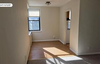 1 bed, 1 bath, $2,400, Unit 2H