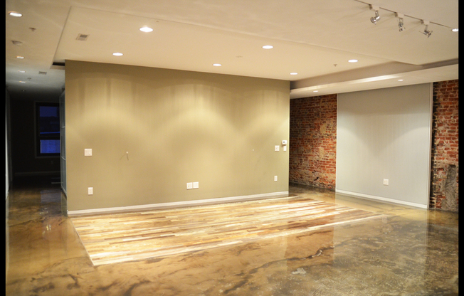 2 beds, 2.5 baths, 1,300 sqft, $3,600, Unit 03