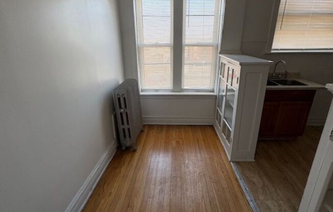 Studio, 1 bath, 500 sqft, $1,195, Unit 950-11