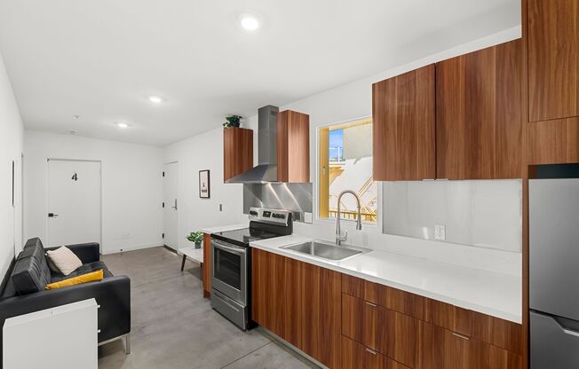 Studio, 1 bath, 279 sqft, $1,695, Unit 31-Bedroom2