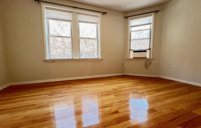 43 38 42 ST