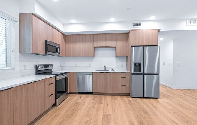 3 beds, 2 baths, 1,400 sqft, $3,700, Unit 502