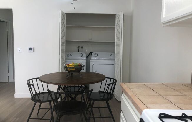 1 bed, 1 bath, 692 sqft, $2,095, Unit 214