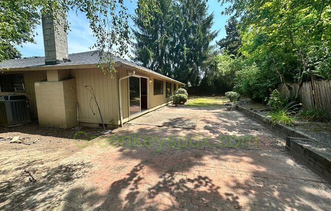 Gorgeous 4 Bedroom 2 Bath with Fully Fenced Huge Yard