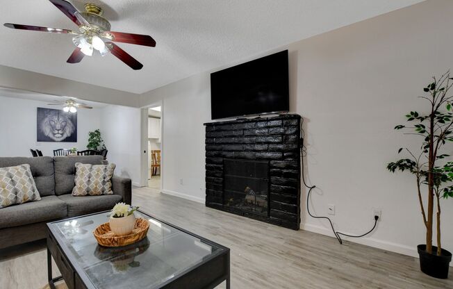 Flexible 4-Bedroom Main Residence with 3 Attached Studios – 7-Bedroom Potential