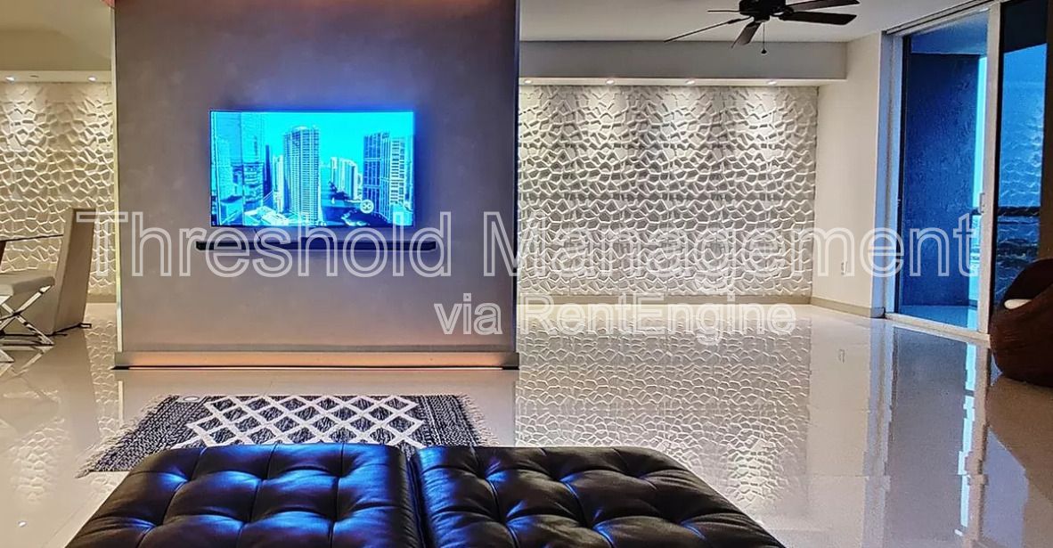 50 Biscayne Blvd
