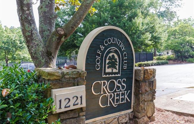 Upgraded 2 bed condo in Atlanta's Cross Creek Community