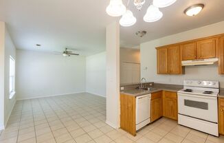 2 beds, 2 baths, $900, Unit 15809 McClellan Rd #206