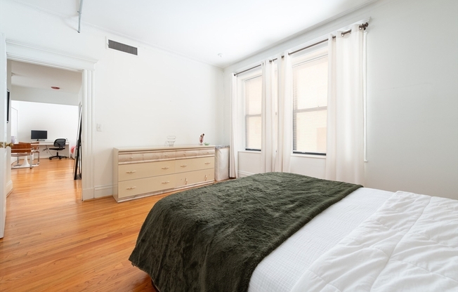 1 bed, 1 bath, 643 sqft, $2,800, Unit 206