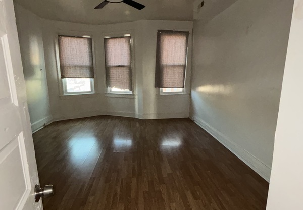 292 X PARKWOOD AVE