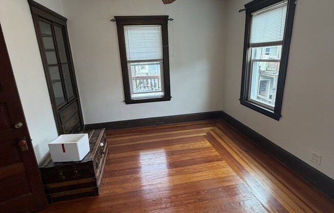 2 beds, 1 bath, 1,200 sqft, $2,500, Unit 3