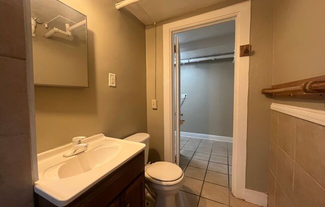 1 bed, 1 bath, 600 sqft, $928, Unit 1