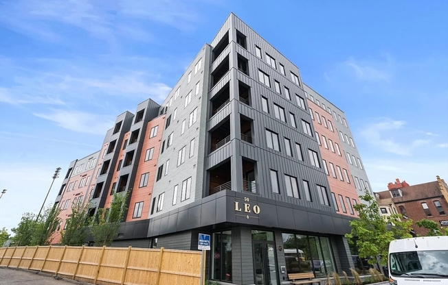 1 bed, 1 bath, 635 sqft, $3,675, Unit 604