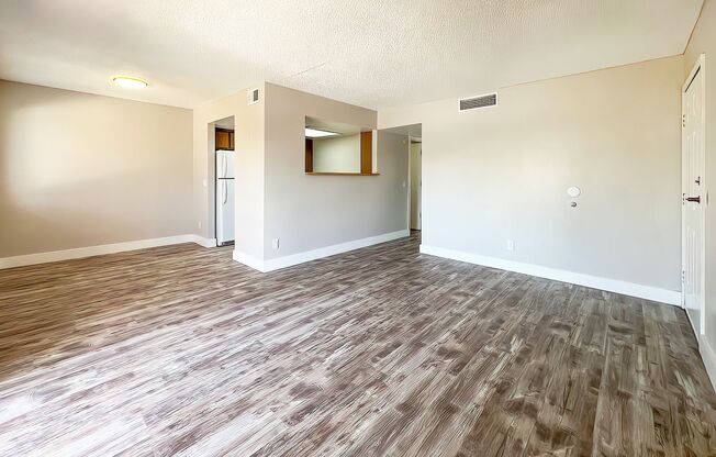Tempe End Unit Near ASU, Mill Ave & Tempe Town Lake