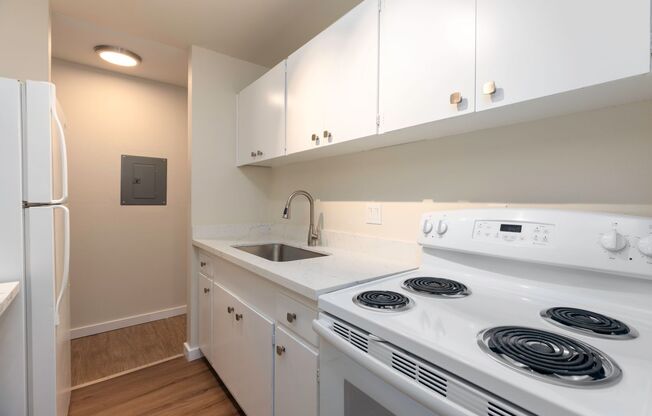 2 beds, 1 bath, 970 sqft, $2,395, Unit 009