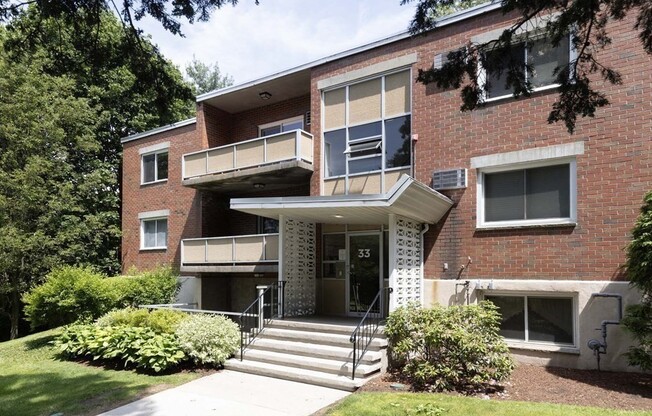33 JACQUELINE RD