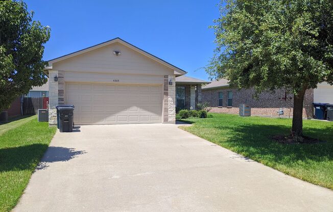 3 bed/ 2 bath in South College Station!