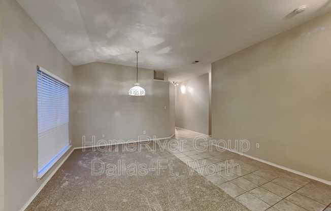 604 COAL CRK DR