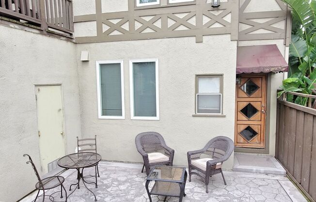 3 beds, 1 bath, $3,995