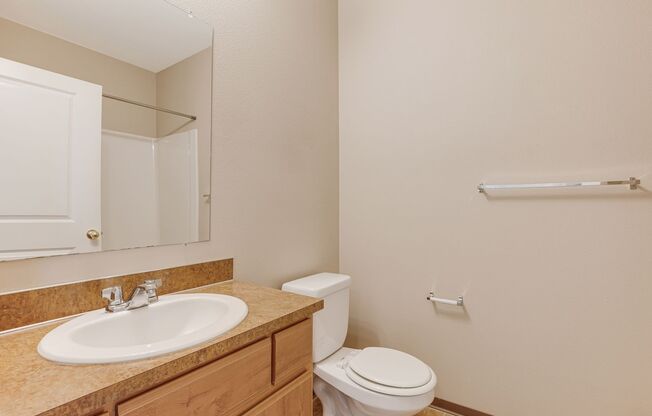 2 beds, 2 baths, 1,015 sqft, $1,650, Unit 1236-304