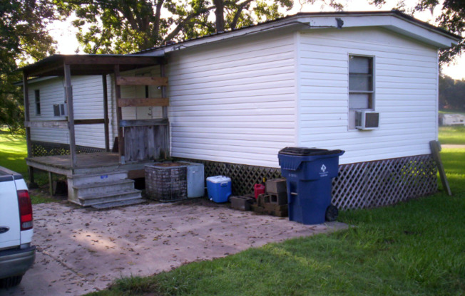 547 Creekside Dr.
