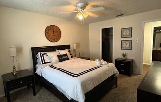 1 bed, 1 bath, 739 sqft, $820, Unit 107