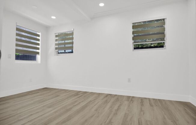 Comfortable 1-Bedroom Apartment in a Prime Miami Location | 210 Beacom Blvd Unit 214, Miami, FL 33135