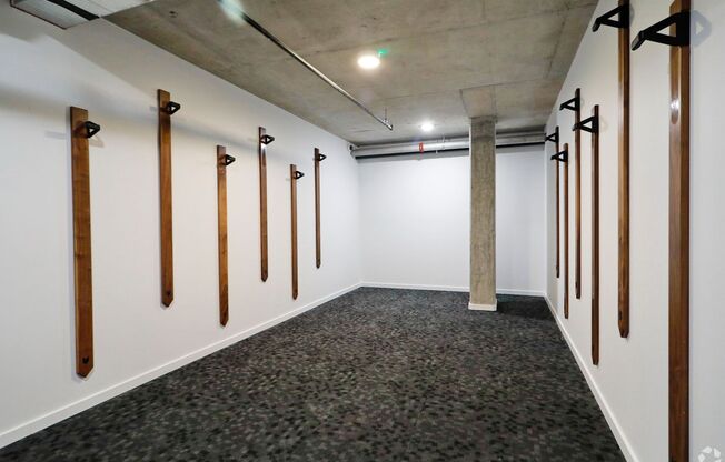 Studio, 1 bath, 272 sqft, $1,290, Unit 211