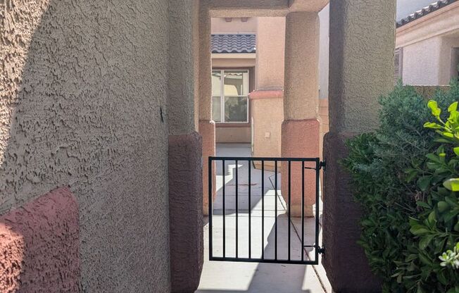 Southwest 4 Bed with Courtyard