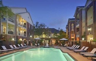 Resort style swimming pool at apartments near Rice Village