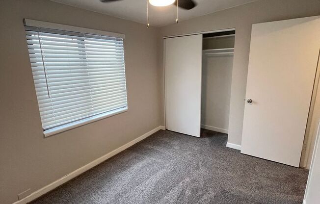 3 beds, 1 bath, 1,115 sqft, $1,850, Unit 3376 Lawrence