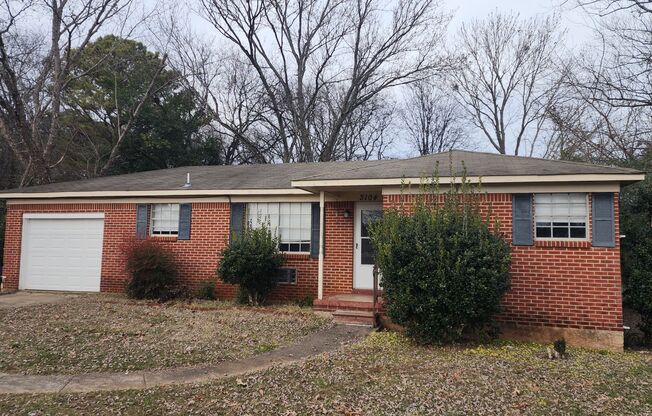 3 BR/ 1.5 BA Single Family Home