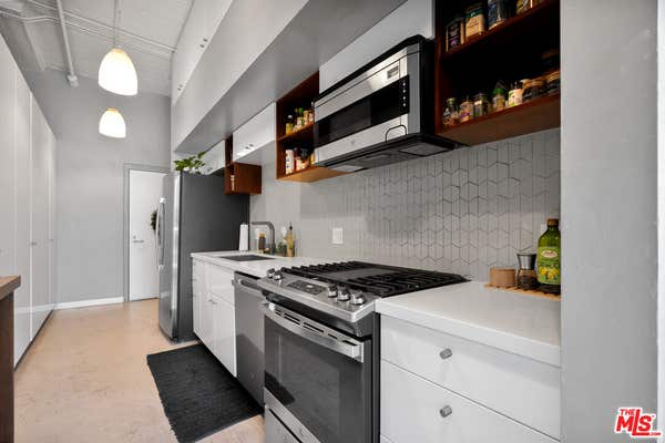 1 bed, 1 bath, 1,020 sqft, $2,860, Unit 617