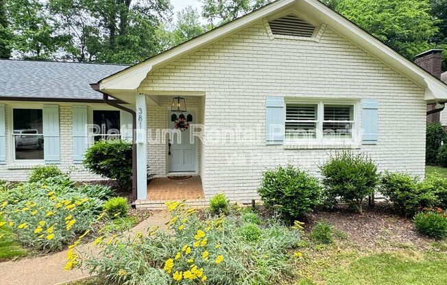 381 LYNNE CIR