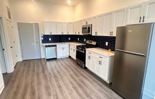 2 beds, 1 bath, 765 sqft, $1,500, Unit Unit 319