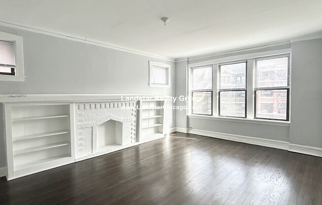 1030 E HYDE PARK BLVD