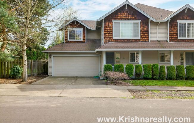 Gorgeous 3 BD* 2.5 BA* Updated Duplex Located in Historic Orenco in the Elk Meadows Community! *Spectacular Location* *Spacious Backyard!*