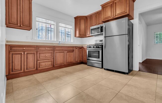 447 E 101st St - 1