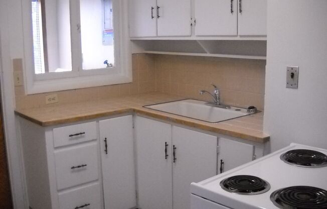 Great Heights Location 1BD Duplex