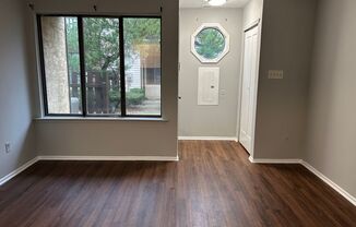 1 bed, 1 bath, $1,400