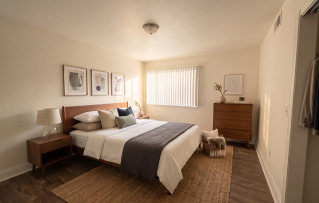 Amberwood Apartments