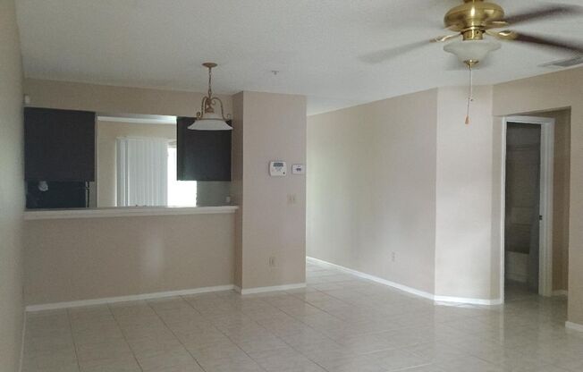 Upgraded 2/2 condo near UCF