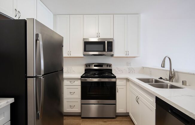 3 beds, 2 baths, 1,105 sqft, $3,495, Unit 330